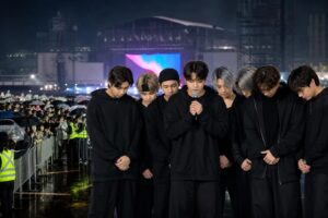 BTS concert featured image - BTS Apologizes After Busan Concert Starts Late Amid Crowd-Control and Entry-System Backlash