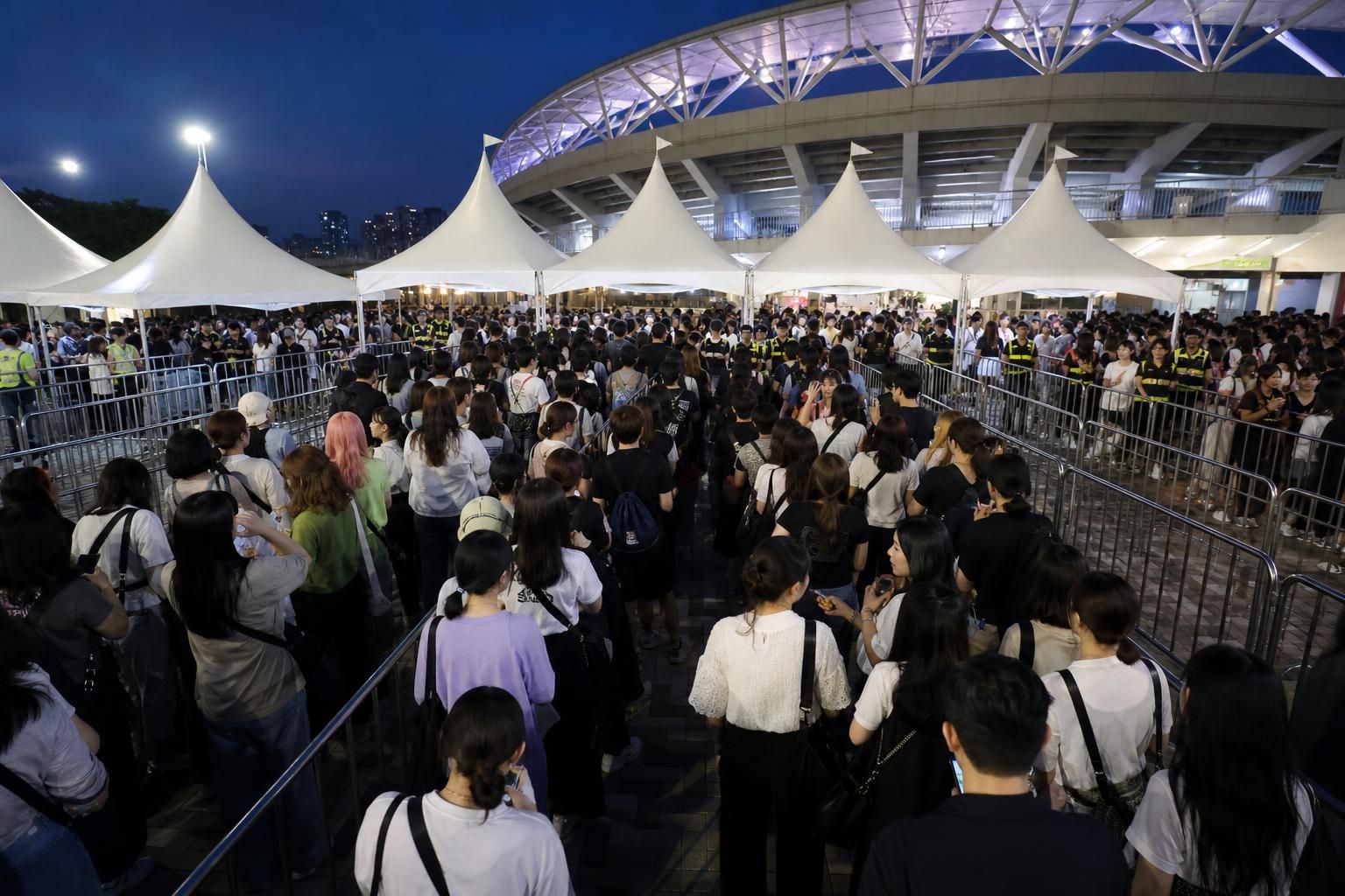 BTS concert Image showing the article's key context - Multiple attendees reported that gates and entry-related steps failed t...