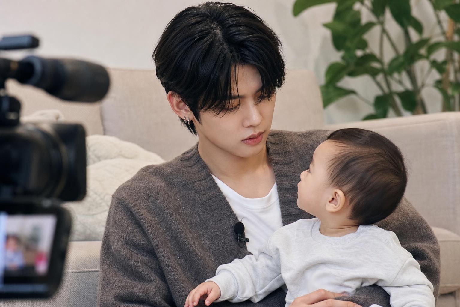 [TXT baby] Image explaining the article's impact and background - The Yeonjun comment debate did not arise in isolation. Kore...